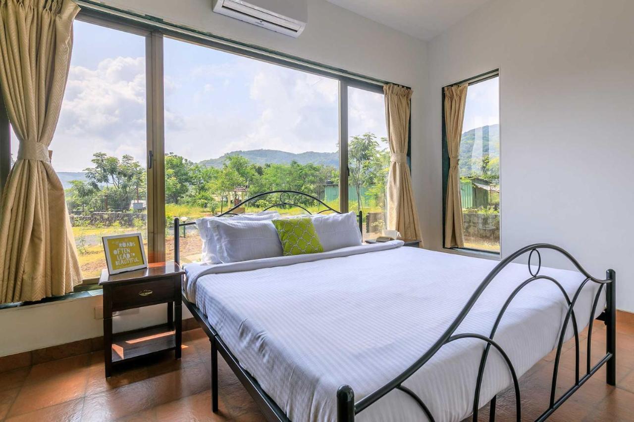 Stayvista'S Shivom Villa 1 - A Serene Escape With Views Of The Valley And Lake ロナバラ エクステリア 写真